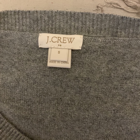 ⭐️Perfect condition size small J. Crew grey sweater - Picture 3 of 3